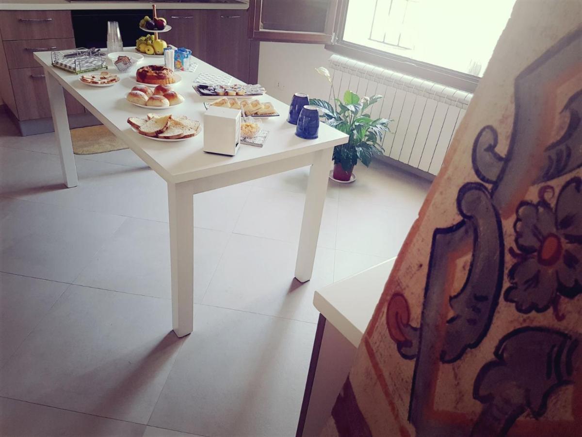 B&B Greco Abatellis Palermo Buitenkant foto